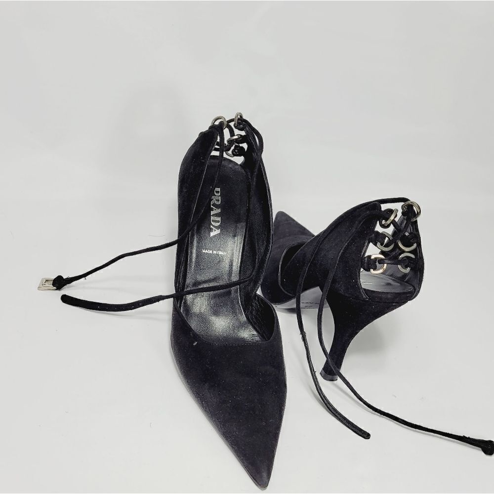 Prada - Picture 5 of 12
